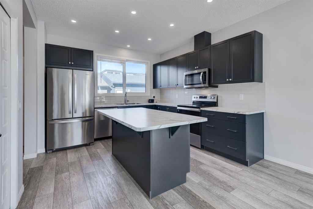 MLS® A2259550 - 362 Wolf Creek Manor SE in Wolf Willow Calgary, Residential