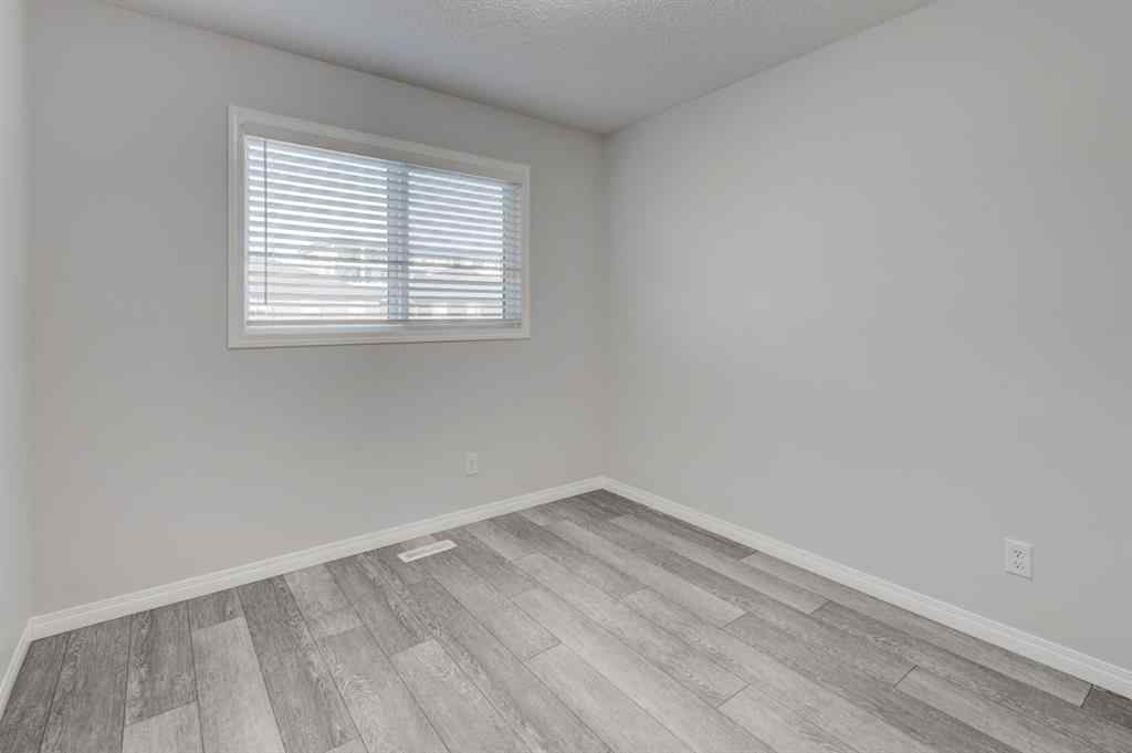 MLS® A2259550 - 362 Wolf Creek Manor SE in Wolf Willow Calgary, Residential