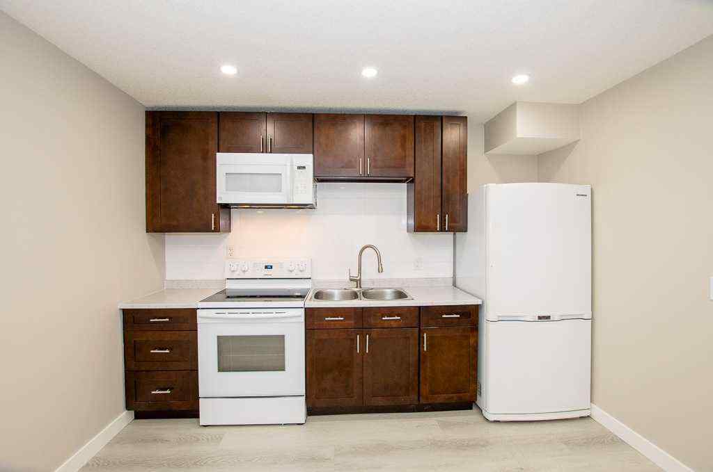 MLS® A2259553 - 216 Chelsea Drive  in Chelsea_CH Chestermere, Residential