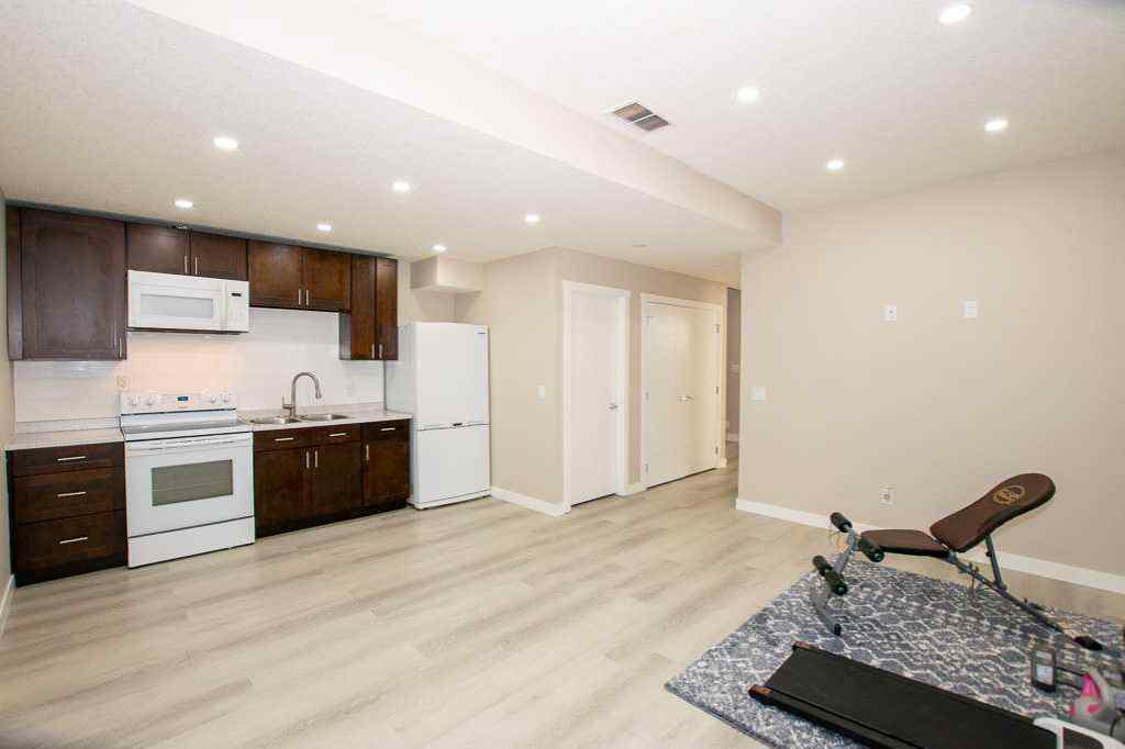 MLS® A2259553 - 216 Chelsea Drive  in Chelsea_CH Chestermere, Residential