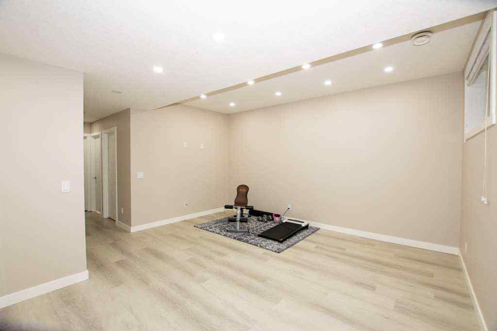 MLS® A2259553 - 216 Chelsea Drive  in Chelsea_CH Chestermere, Residential