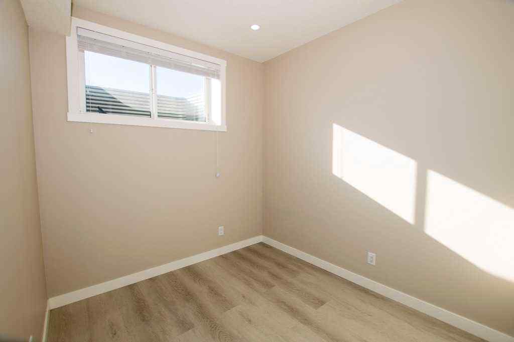 MLS® A2259553 - 216 Chelsea Drive  in Chelsea_CH Chestermere, Residential