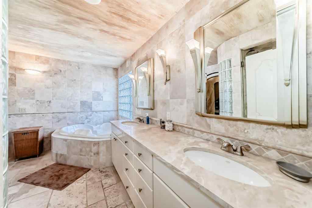 MLS® A2259560 - 716 West Chestermere Drive  in West Chestermere Drive Chestermere, Residential