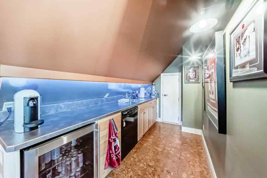 MLS® A2259560 - 716 West Chestermere Drive  in West Chestermere Drive Chestermere, Residential