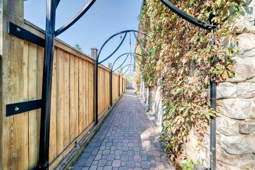 MLS® A2259560 - 716 West Chestermere Drive  in West Chestermere Drive Chestermere, Residential