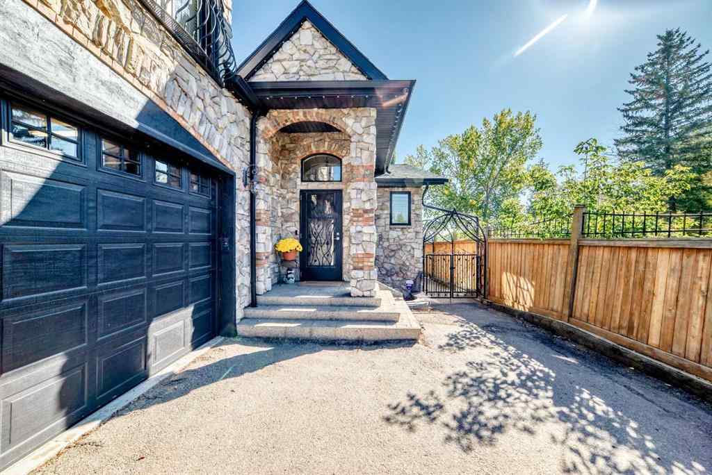 MLS® A2259560 - 716 West Chestermere Drive  in West Chestermere Drive Chestermere, Residential