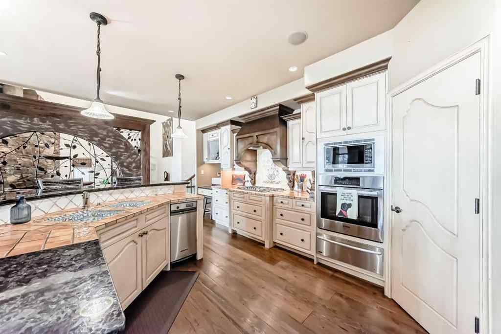 MLS® A2259560 - 716 West Chestermere Drive  in West Chestermere Drive Chestermere, Residential
