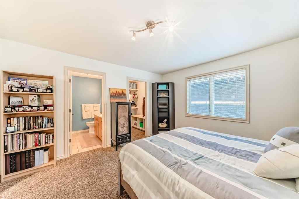 MLS® A2259560 - 716 West Chestermere Drive  in West Chestermere Drive Chestermere, Residential