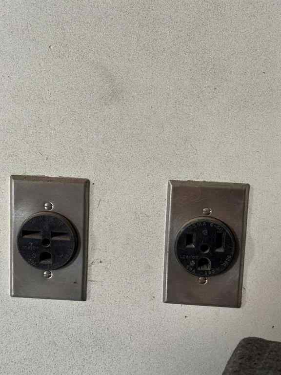 MLS® A2259564 - 148 Stonegate Crescent NW in Stonegate Airdrie, Residential