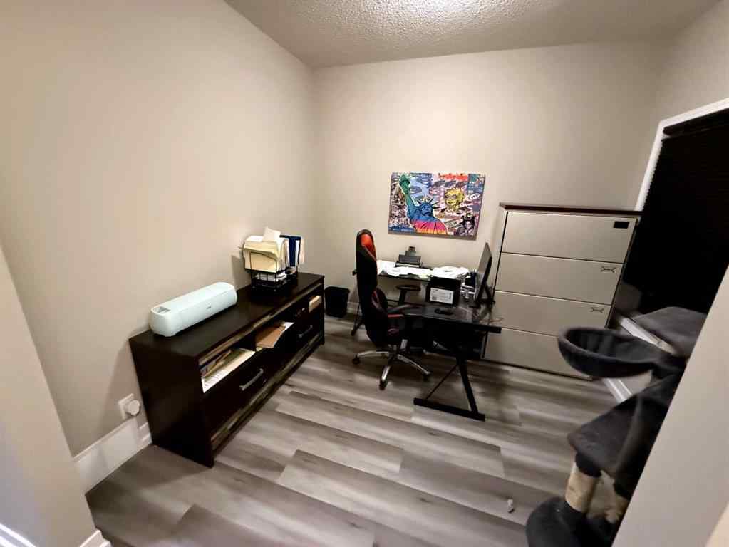 MLS® A2259564 - 148 Stonegate Crescent NW in Stonegate Airdrie, Residential