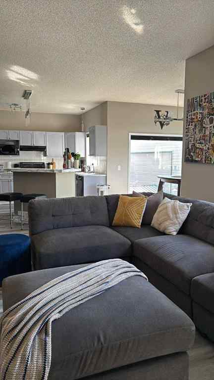 MLS® A2259564 - 148 Stonegate Crescent NW in Stonegate Airdrie, Residential