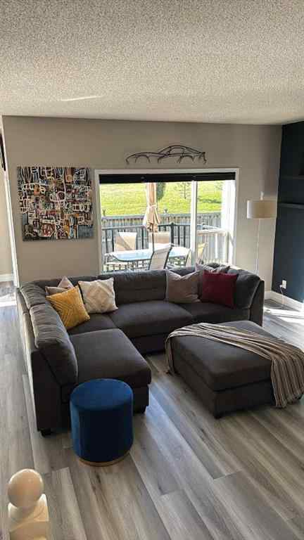 MLS® A2259564 - 148 Stonegate Crescent NW in Stonegate Airdrie, Residential