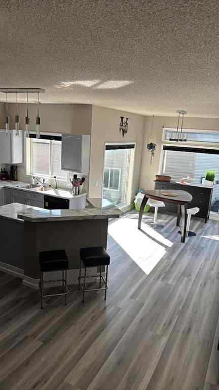 MLS® A2259564 - 148 Stonegate Crescent NW in Stonegate Airdrie, Residential