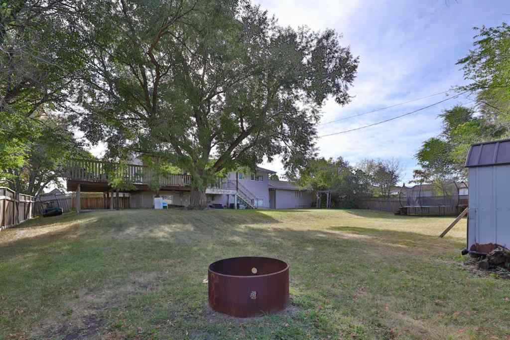 MLS® A2259572 - 5226 52 Street  in Daysland Daysland, Residential