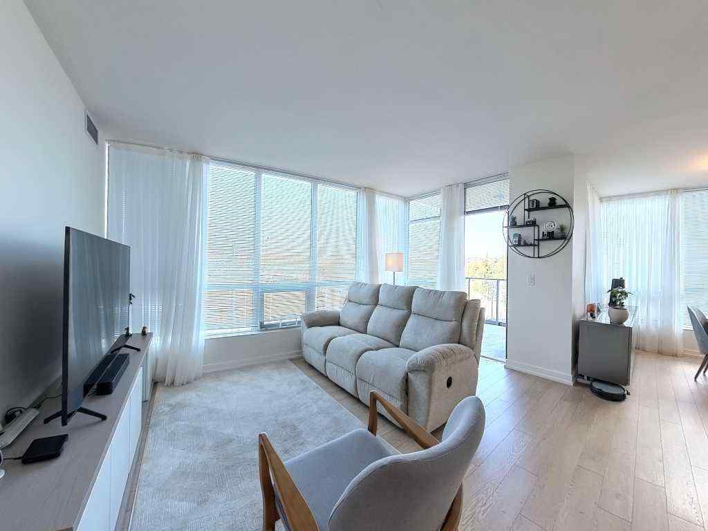 MLS® A2259575 - Unit #404 128 2 Street SW in Chinatown Calgary, Residential