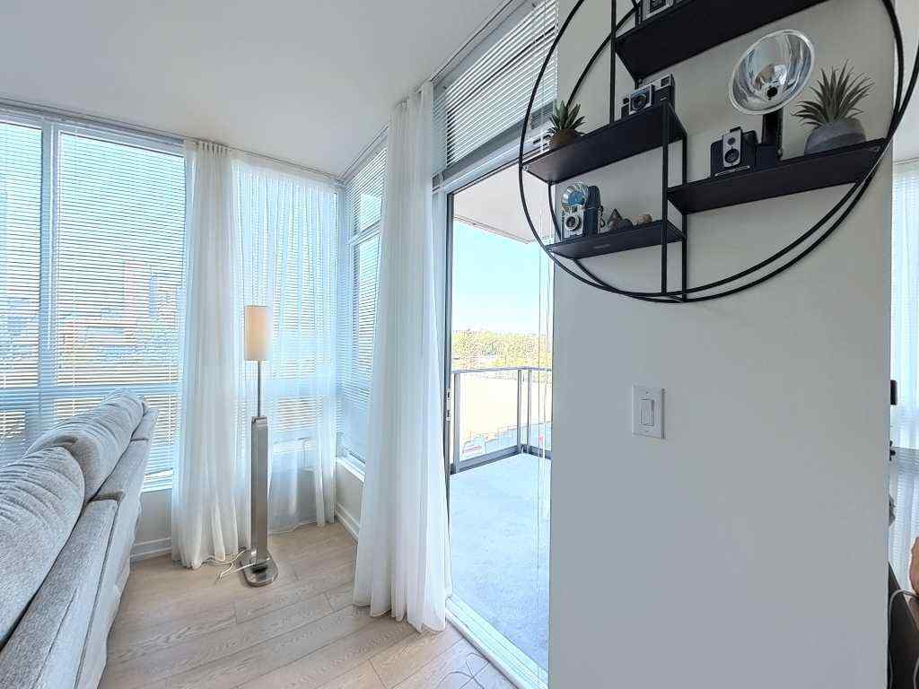 MLS® A2259575 - Unit #404 128 2 Street SW in Chinatown Calgary, Residential