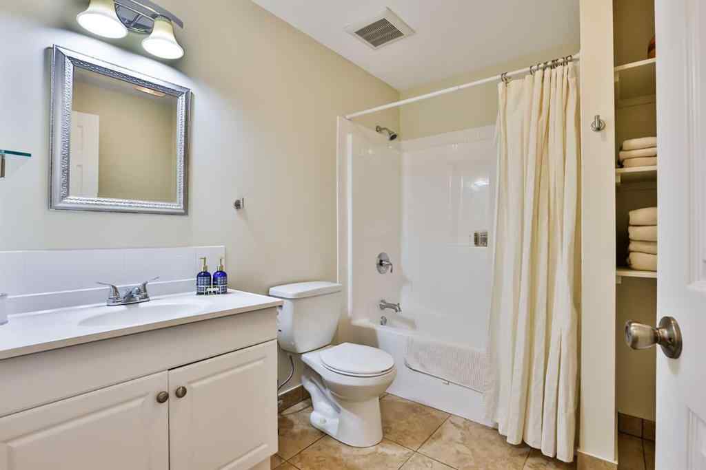 MLS® A2259592 - 804 Fairway Boulevard  in NONE Cardston, Residential