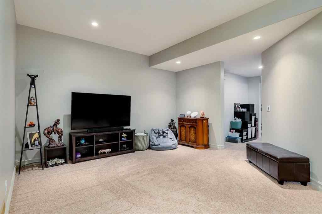 MLS® A2259597 - 3 Kincora Glen Bay NW in Kincora Calgary, Residential