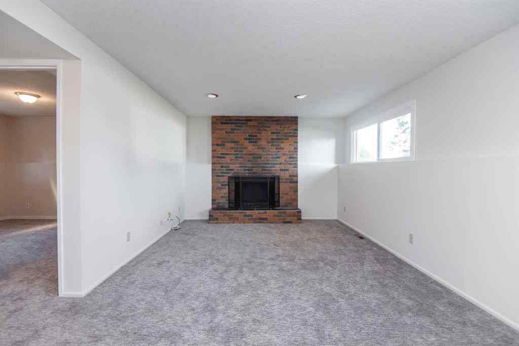 MLS® A2259614 - 25 Oates Green  in Oriole Park Red Deer, Residential