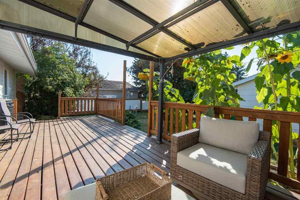 MLS® A2259614 - 25 Oates Green  in Oriole Park Red Deer, Residential