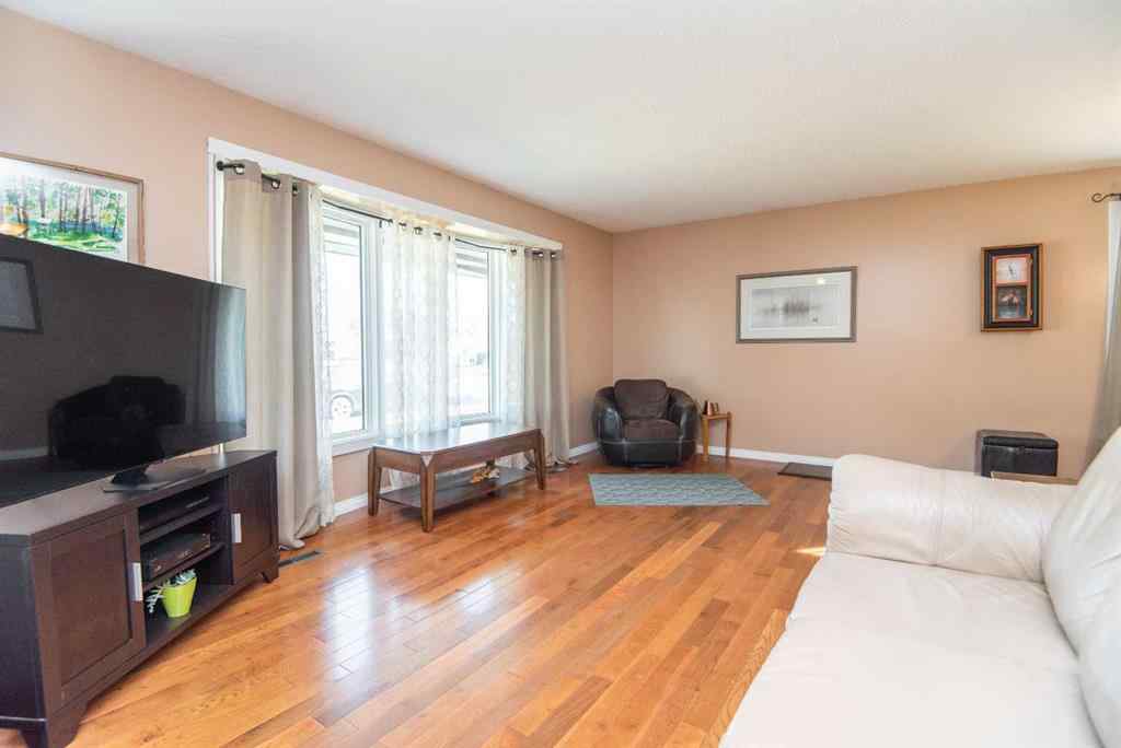 MLS® A2259614 - 25 Oates Green  in Oriole Park Red Deer, Residential