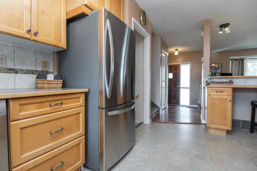 MLS® A2259614 - 25 Oates Green  in Oriole Park Red Deer, Residential