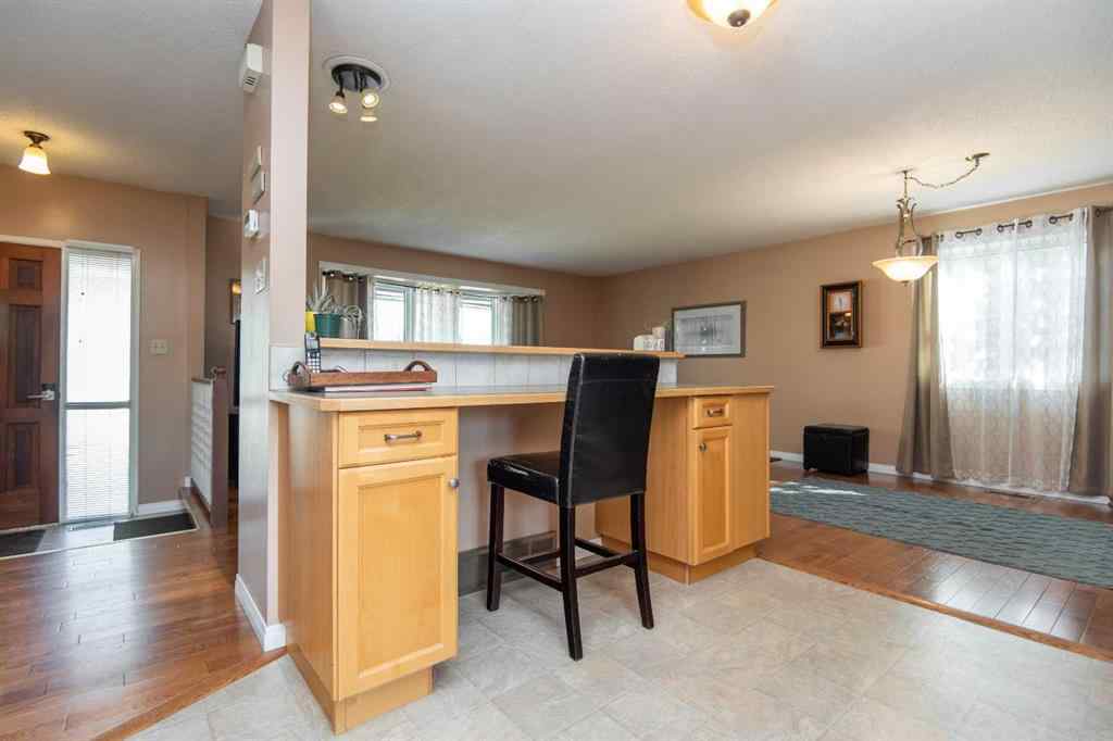 MLS® A2259614 - 25 Oates Green  in Oriole Park Red Deer, Residential