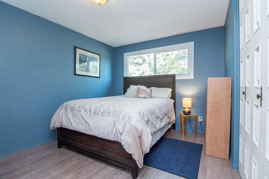 MLS® A2259614 - 25 Oates Green  in Oriole Park Red Deer, Residential