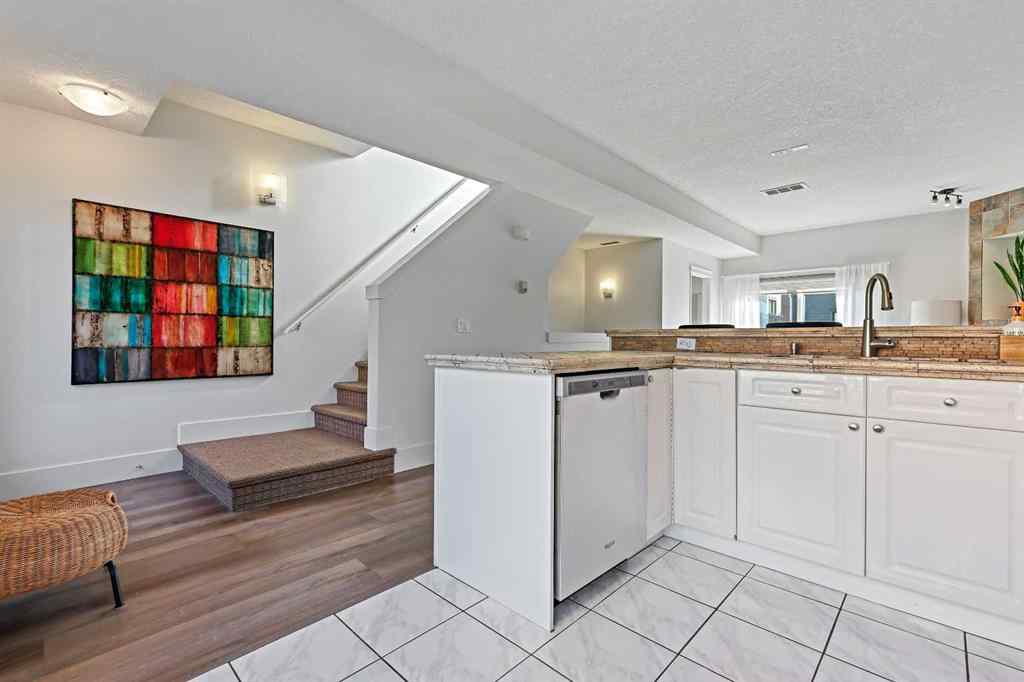 MLS® A2259617 - Unit #8 603 15 Avenue SW in Beltline Calgary, Residential