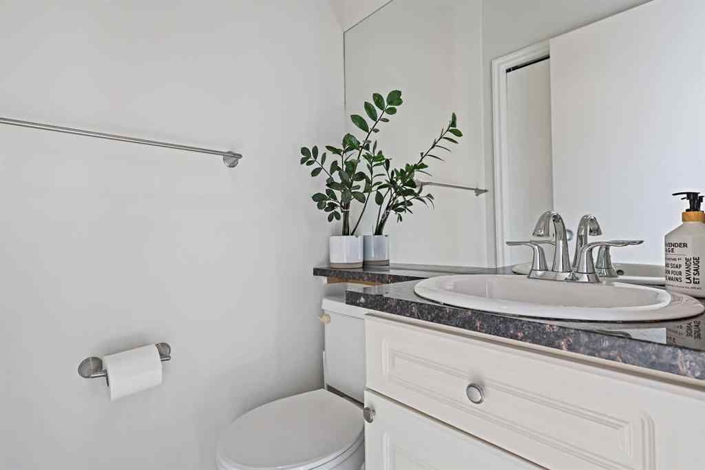 MLS® A2259617 - Unit #8 603 15 Avenue SW in Beltline Calgary, Residential