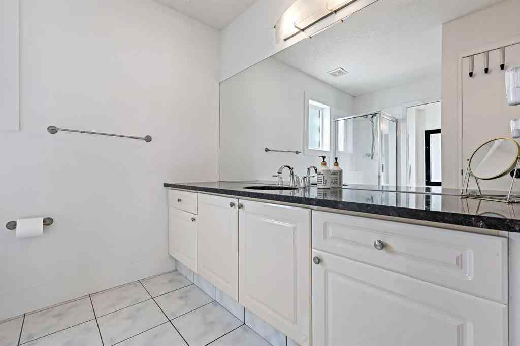 MLS® A2259617 - Unit #8 603 15 Avenue SW in Beltline Calgary, Residential