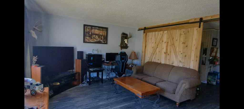 MLS® A2259619 - 4212 44 Street  in Riverside Ponoka, Residential