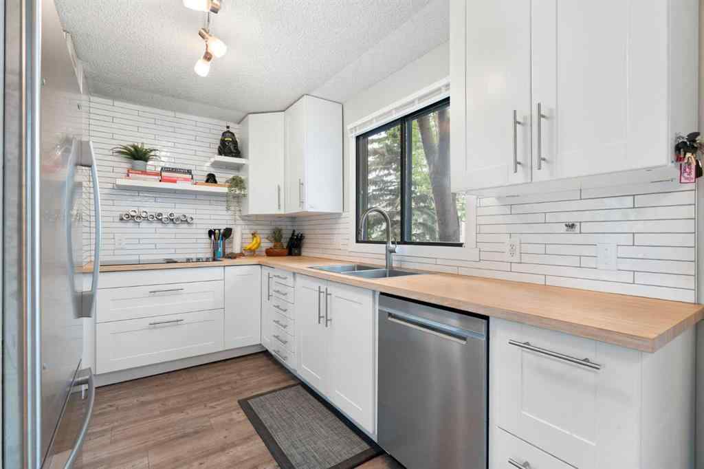 MLS® A2259657 - Unit #18 7900 Silver Springs Road NW in Silver Springs Calgary, Residential