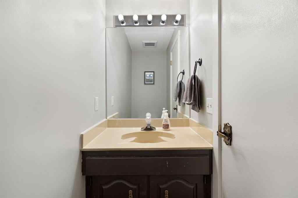 MLS® A2259657 - Unit #18 7900 Silver Springs Road NW in Silver Springs Calgary, Residential