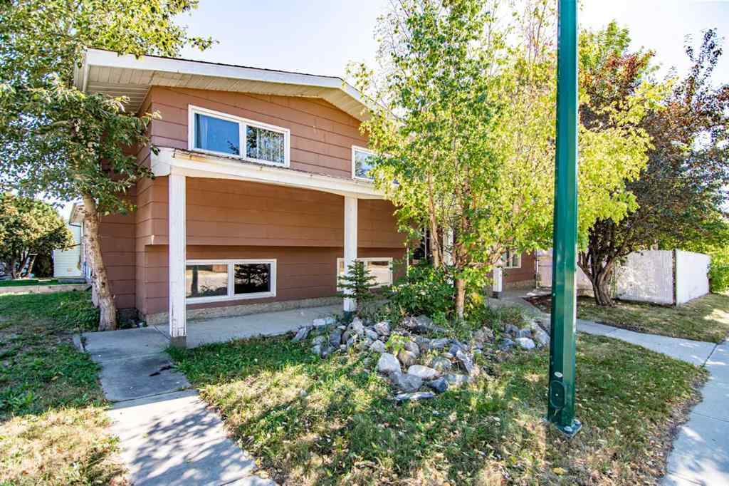 MLS® A2259658 - 79 Oak Street  in Oriole Park Red Deer, Residential