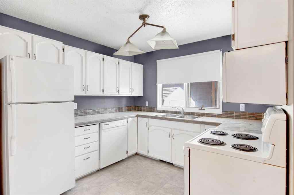 MLS® A2259658 - 79 Oak Street  in Oriole Park Red Deer, Residential