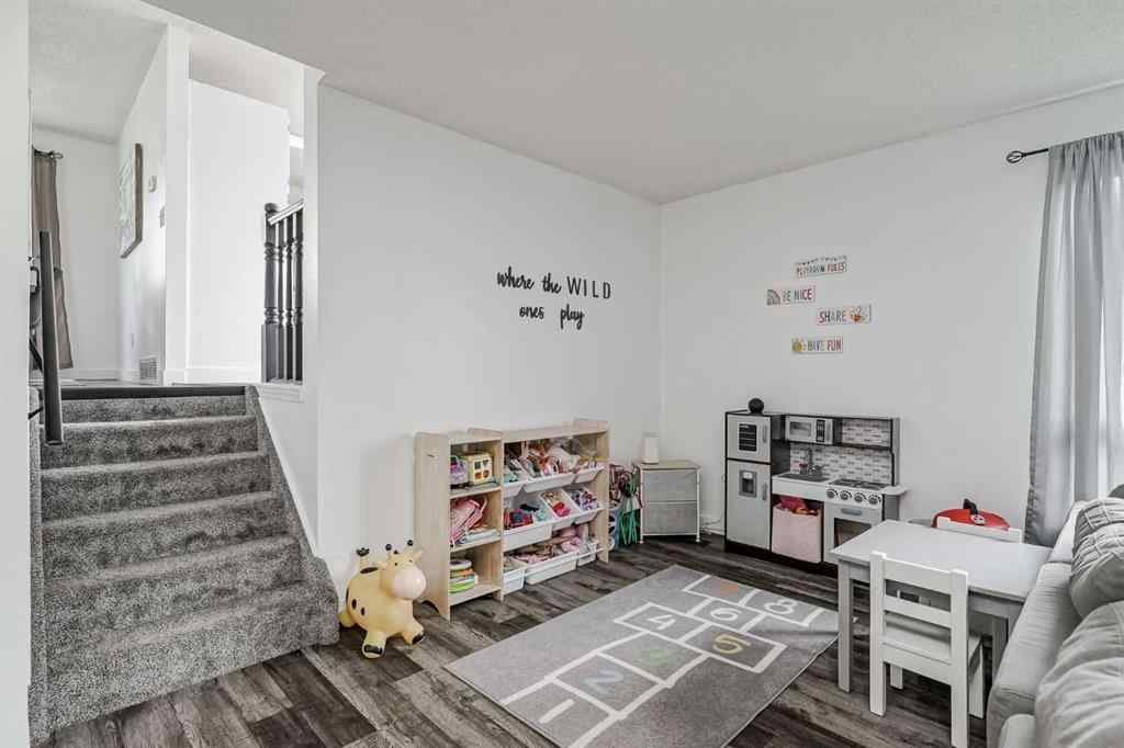 MLS® A2259659 - 347 Whitefield Drive NE in Whitehorn Calgary, Residential