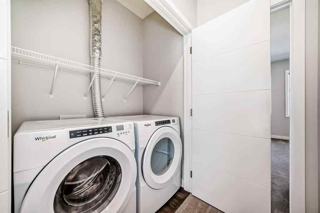 MLS® A2259660 - 153 Les Jardins Park SE in Douglasdale/Glen Calgary, Residential