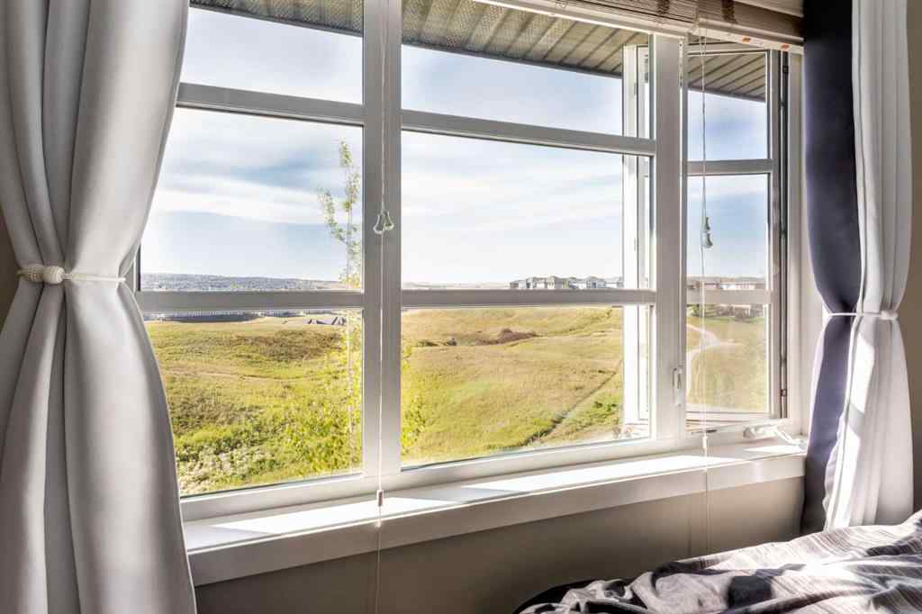 MLS® A2259667 - 905 Evansridge Park NW in Evanston Calgary, Residential