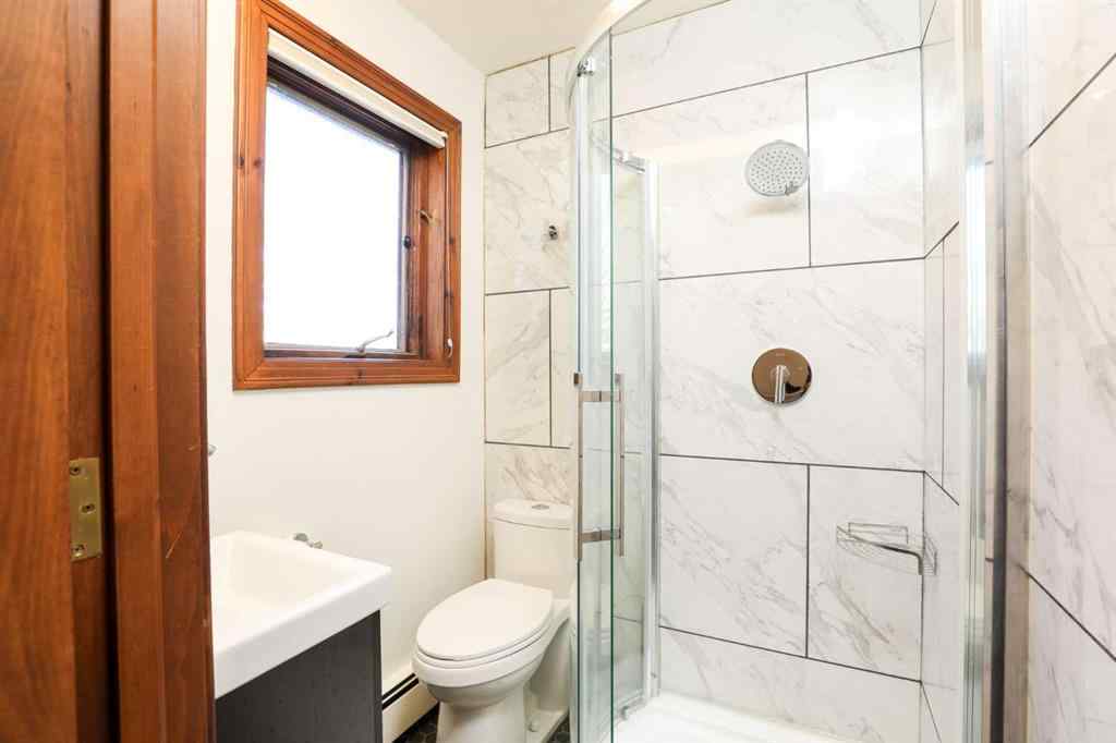 MLS® A2259668 - 107 Temple Crescent W in Varsity Village Lethbridge, Residential