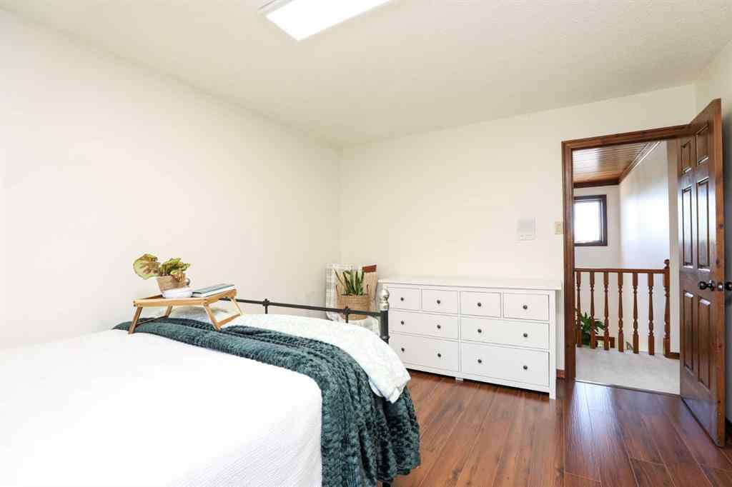 MLS® A2259668 - 107 Temple Crescent W in Varsity Village Lethbridge, Residential