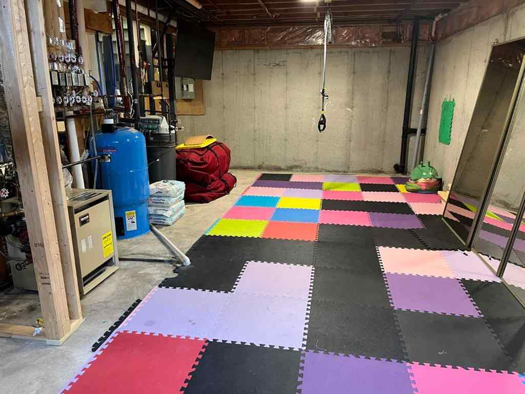 MLS® A2259668 - 107 Temple Crescent W in Varsity Village Lethbridge, Residential