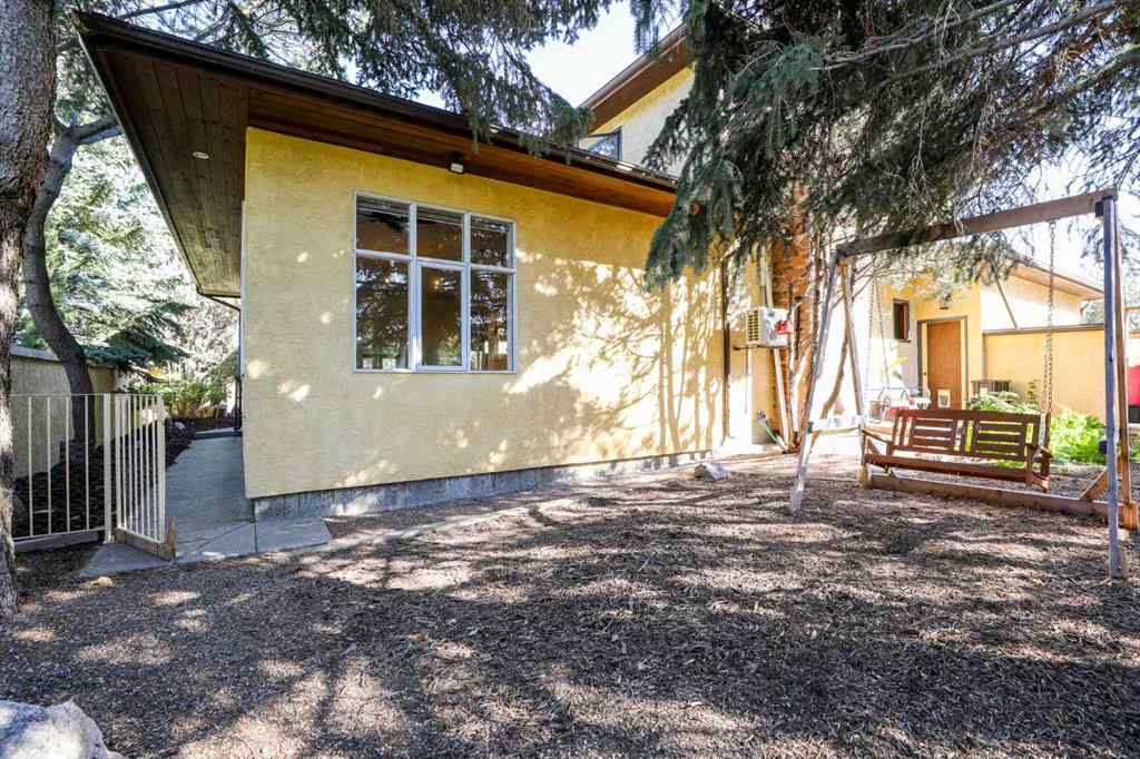 MLS® A2259668 - 107 Temple Crescent W in Varsity Village Lethbridge, Residential