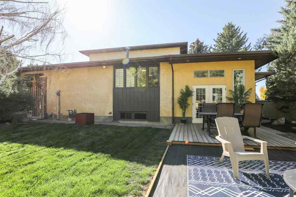 MLS® A2259668 - 107 Temple Crescent W in Varsity Village Lethbridge, Residential