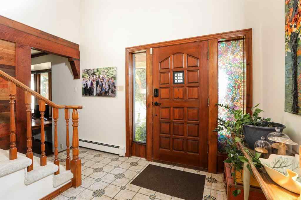 MLS® A2259668 - 107 Temple Crescent W in Varsity Village Lethbridge, Residential