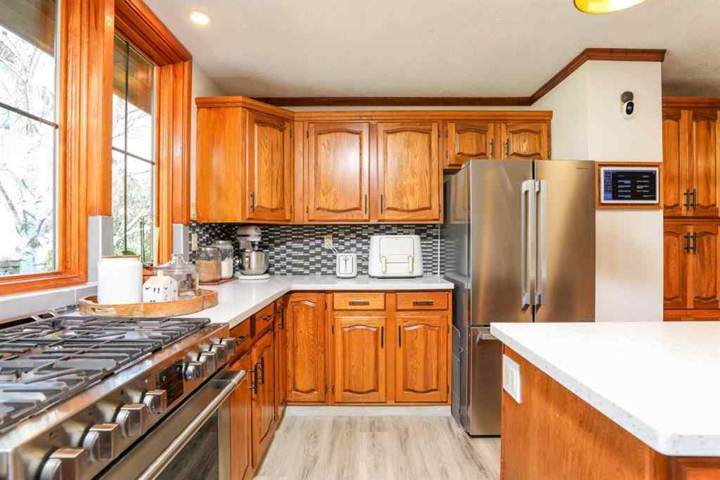 MLS® A2259668 - 107 Temple Crescent W in Varsity Village Lethbridge, Residential