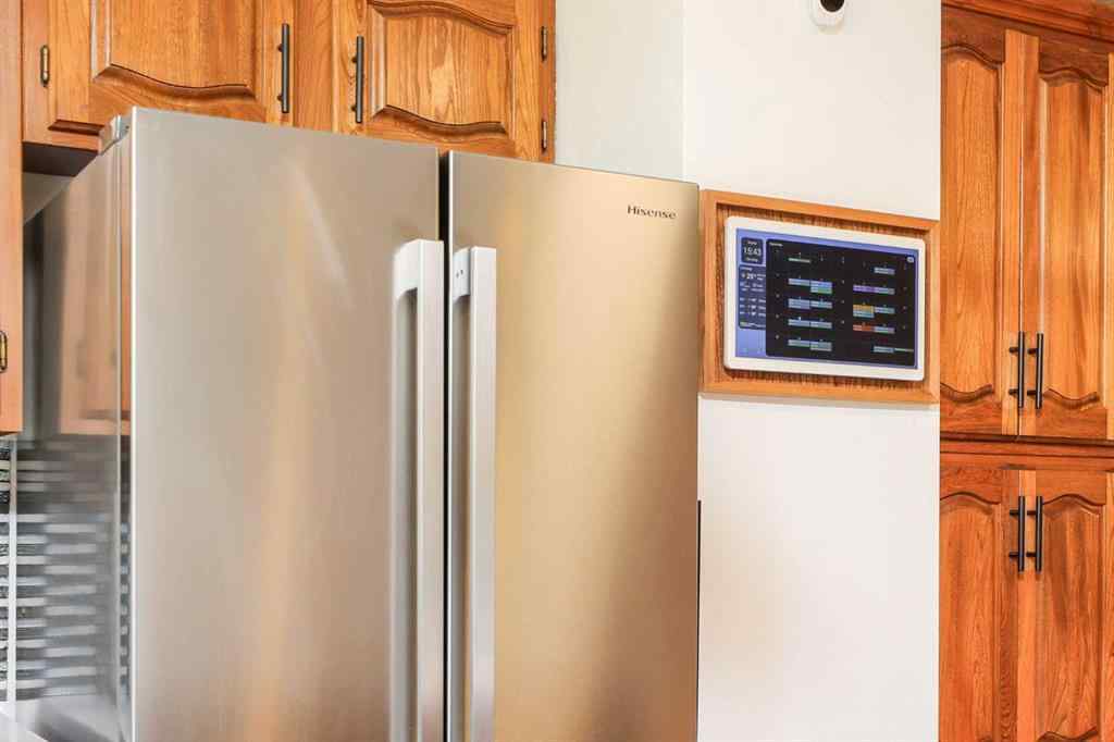 MLS® A2259668 - 107 Temple Crescent W in Varsity Village Lethbridge, Residential