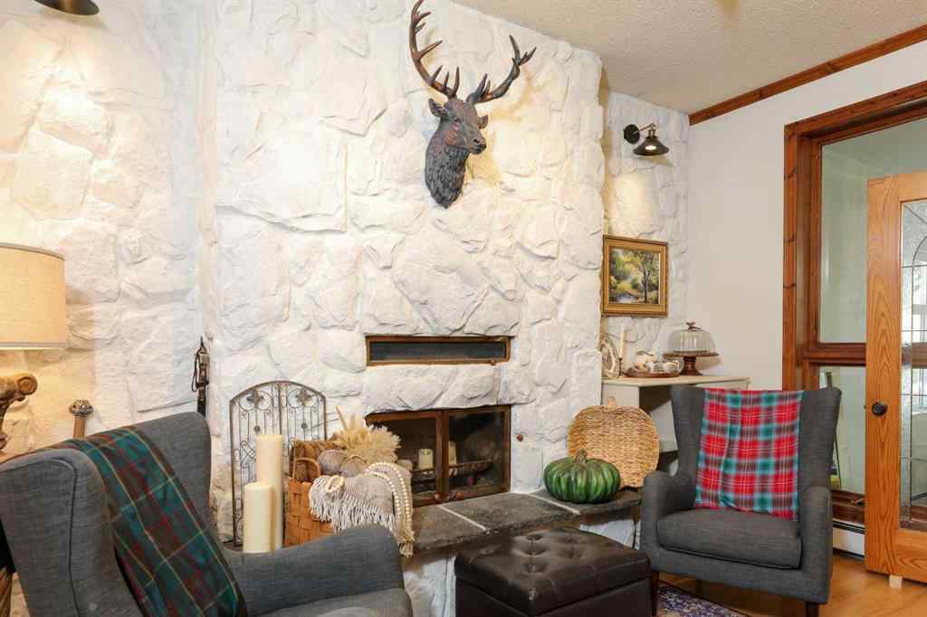 MLS® A2259668 - 107 Temple Crescent W in Varsity Village Lethbridge, Residential