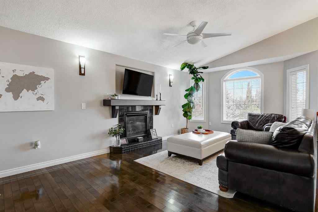 MLS® A2259676 - 10826 Carriage Lane Drive  in Carriage Lane Estates Rural Grande Prairie No. 1, County of, Residential