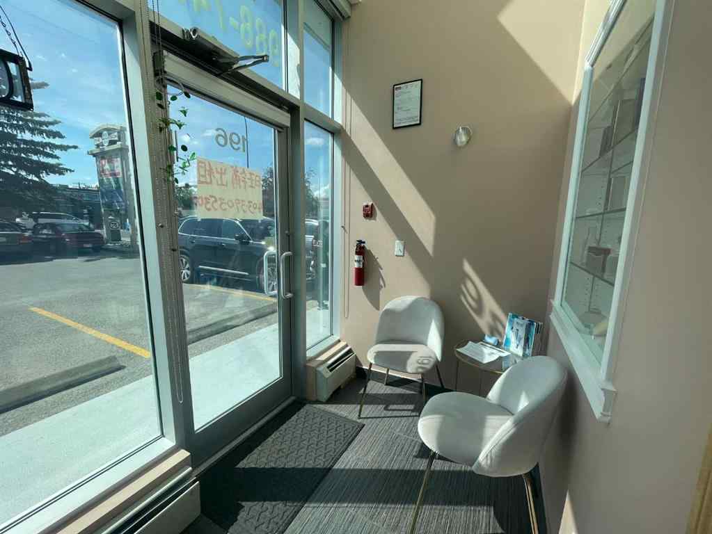 MLS® A2259678 - Unit #196 1518 Centre Street NE in Crescent Heights Calgary, Commercial